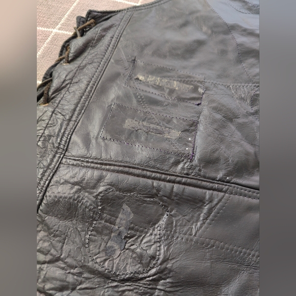 VINTAGE Buffalo Leather Biker Vest - Picture 12 of 13